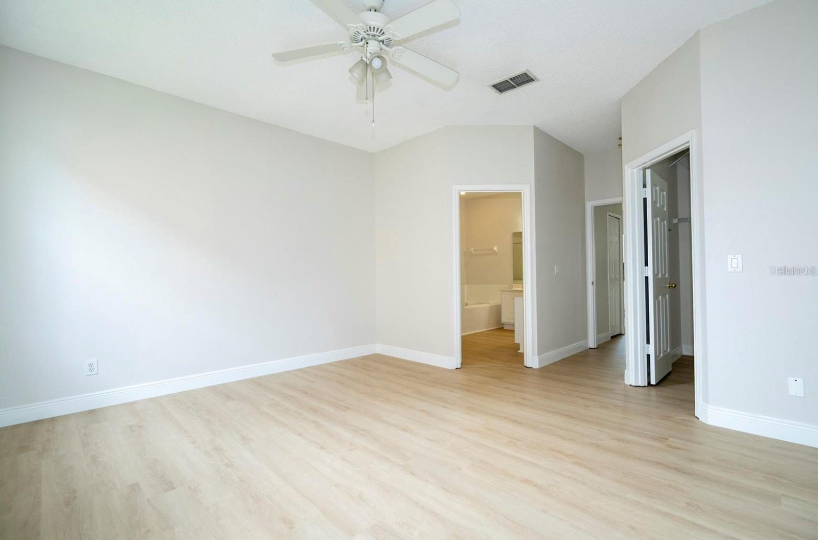 13827 Hawkeye Dr Property Photo 31