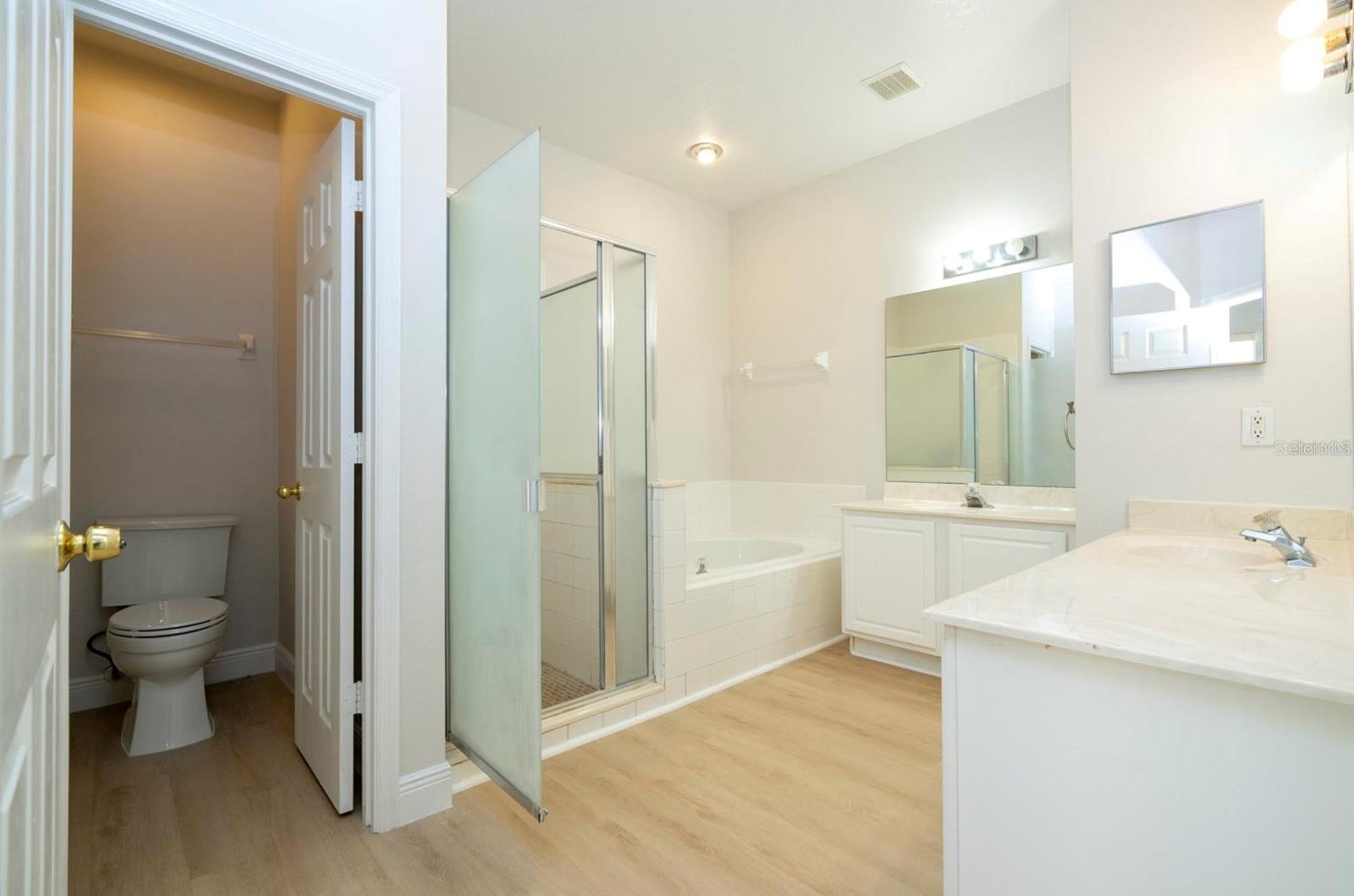 13827 Hawkeye Dr Property Photo 34