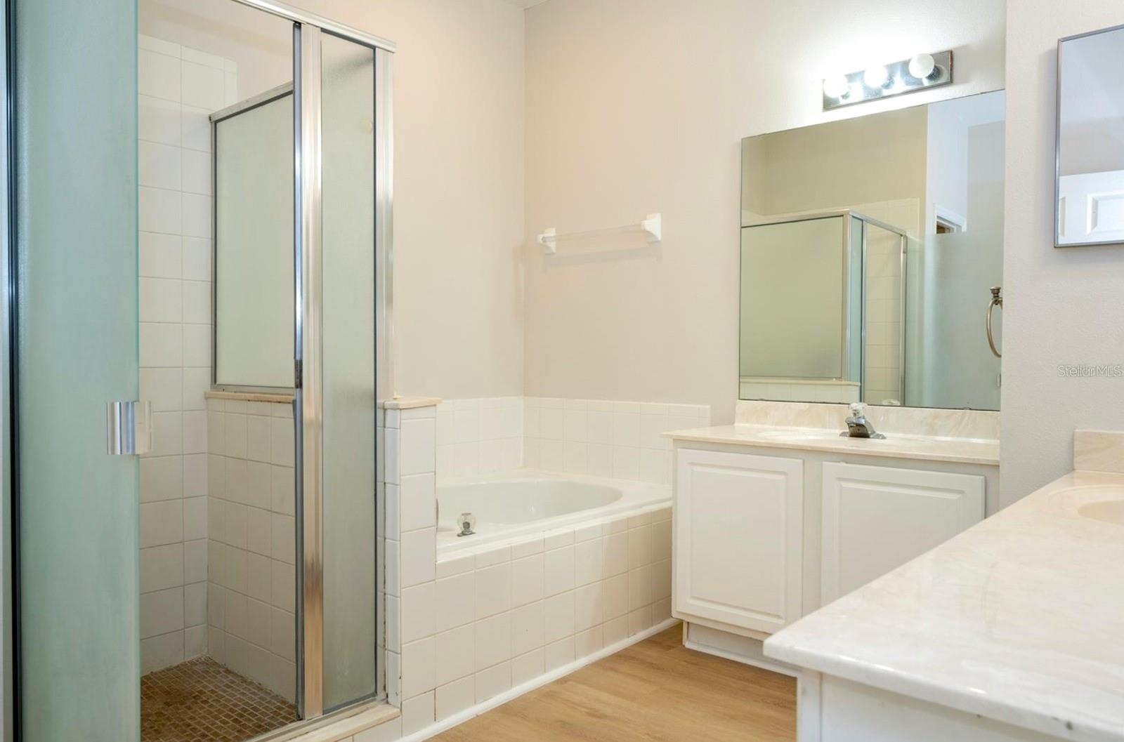13827 Hawkeye Dr Property Photo 35