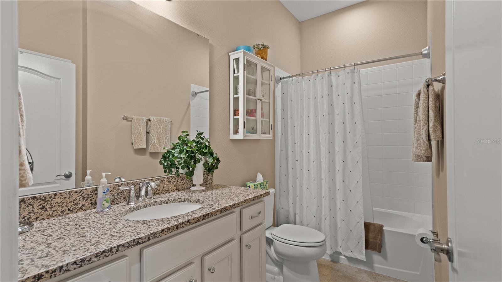 1915 Flora Pass Pl Property Photo 36