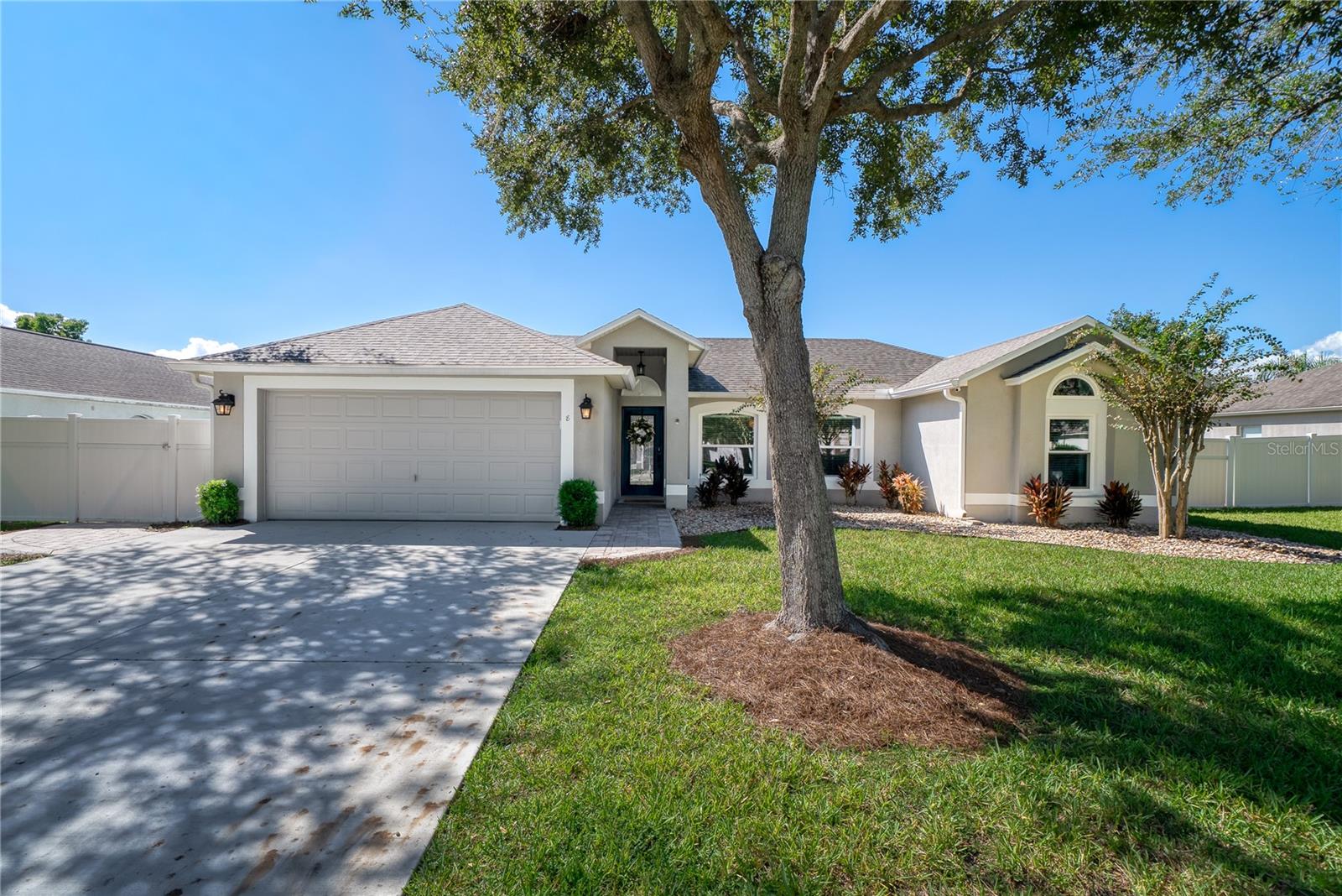 8 Lakeview Reserve Blvd Property Photo 1