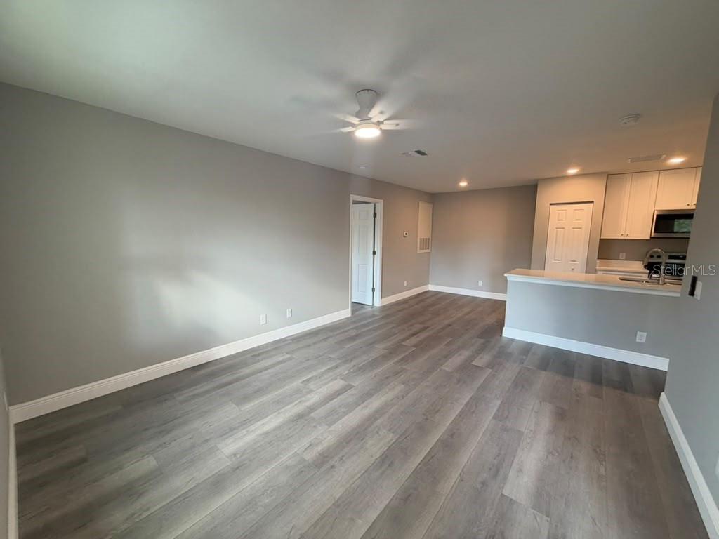 3024 Parkway Blvd #305 Property Photo 7