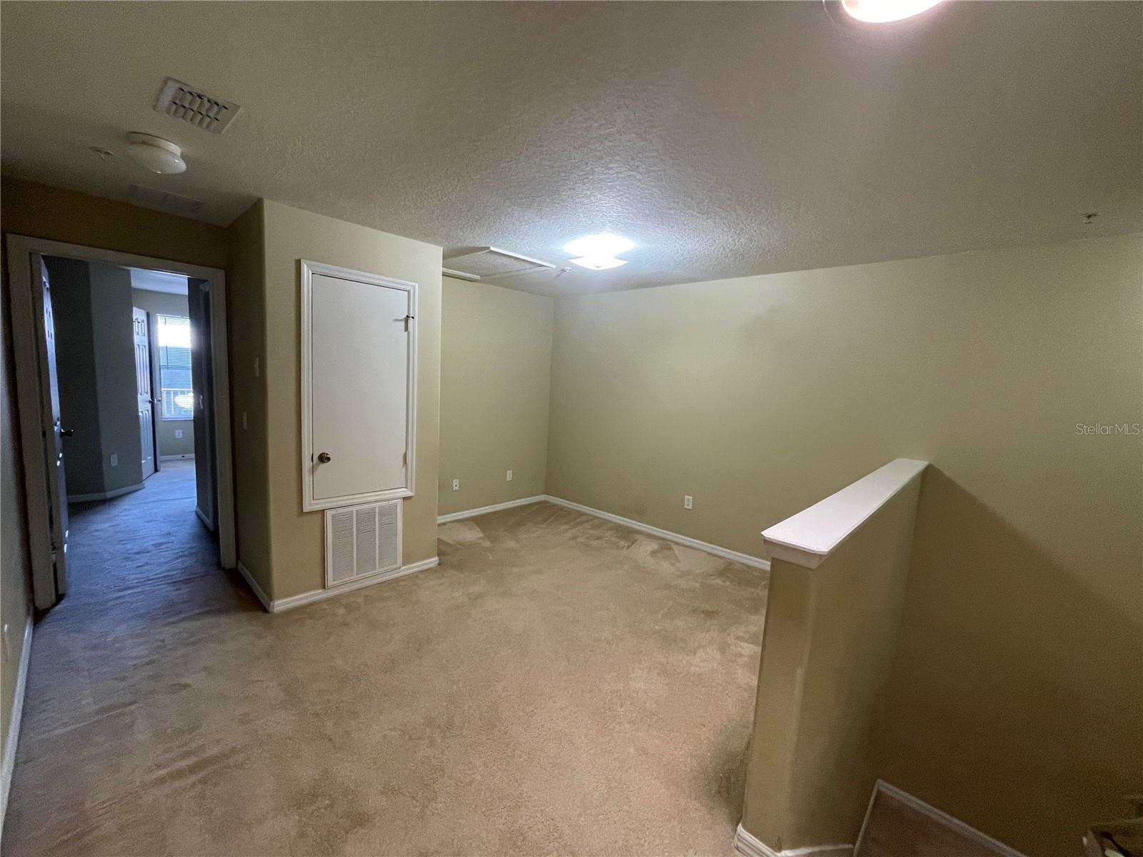6007 Scotchwood Gln #32 Property Photo 14