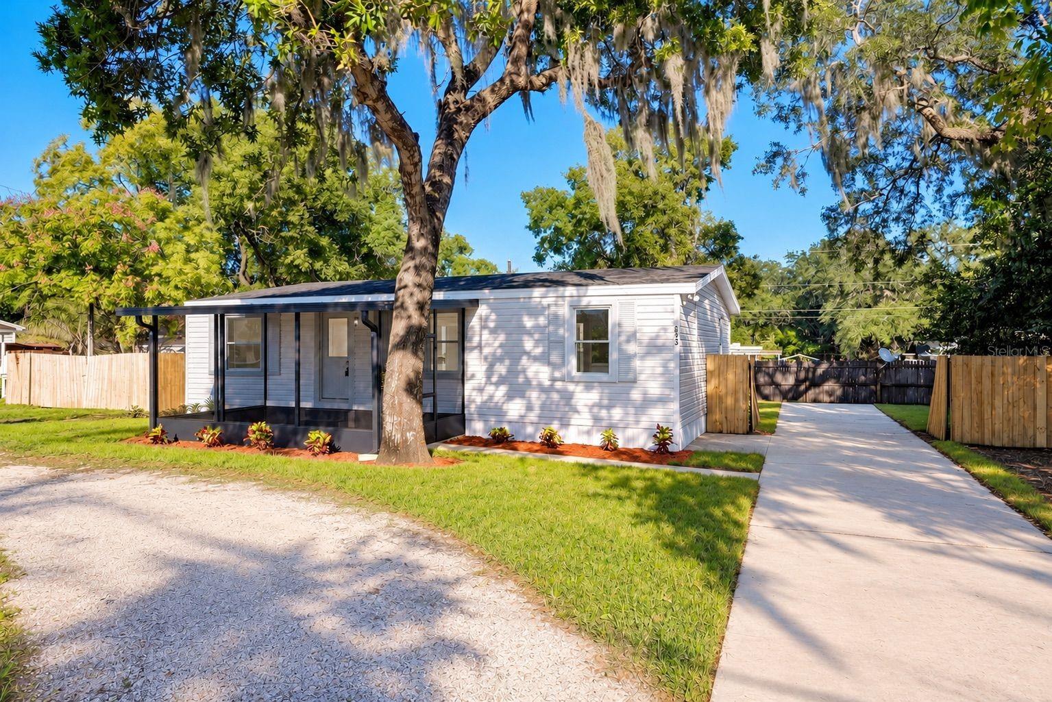 870 Wolf Trl Property Photo 2