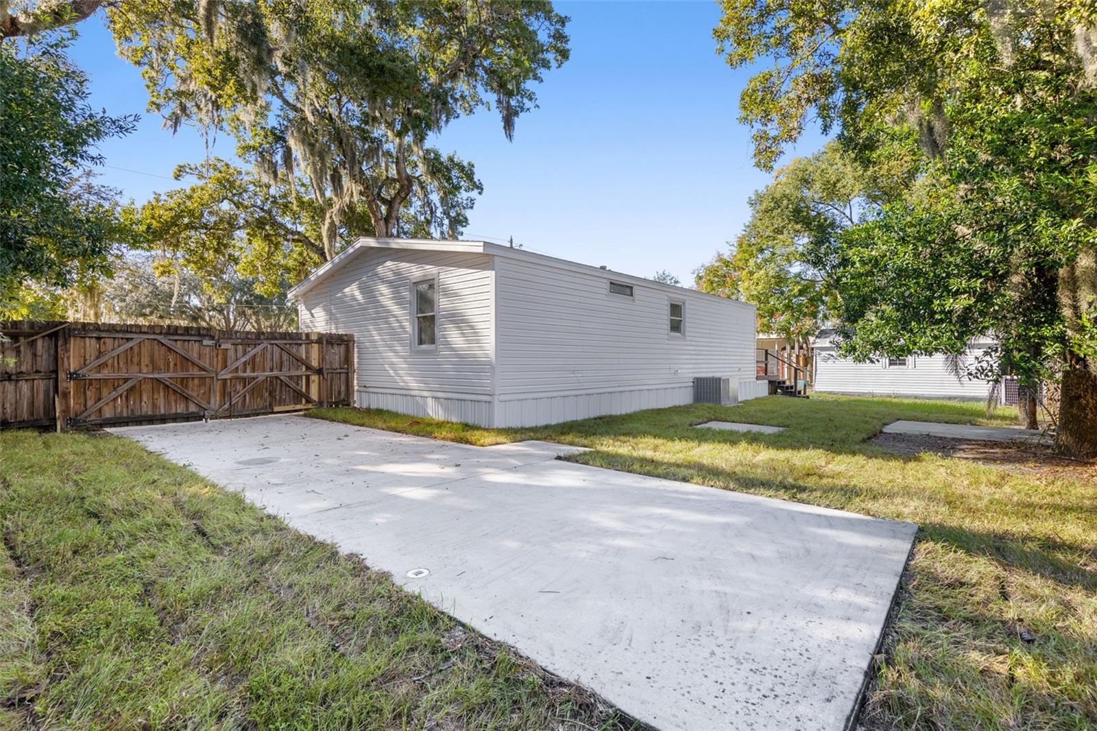870 Wolf Trl Property Photo 24