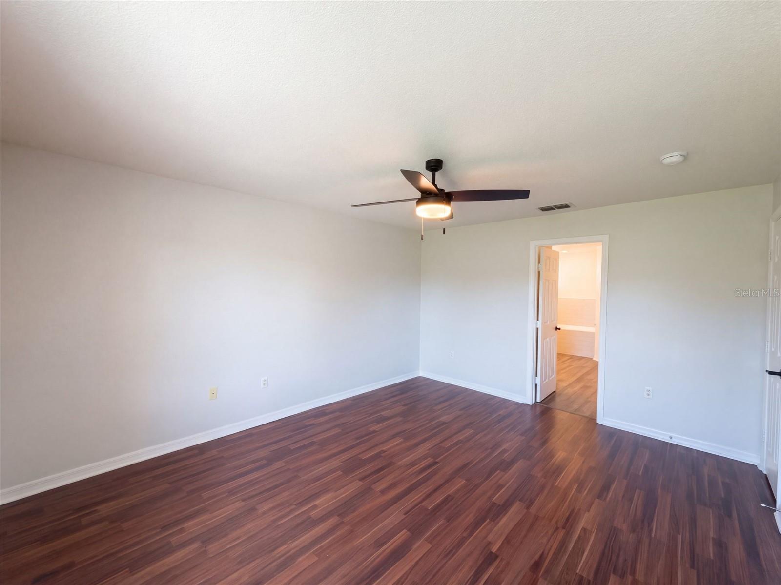 222 Cloverdale Rd Property Photo 4