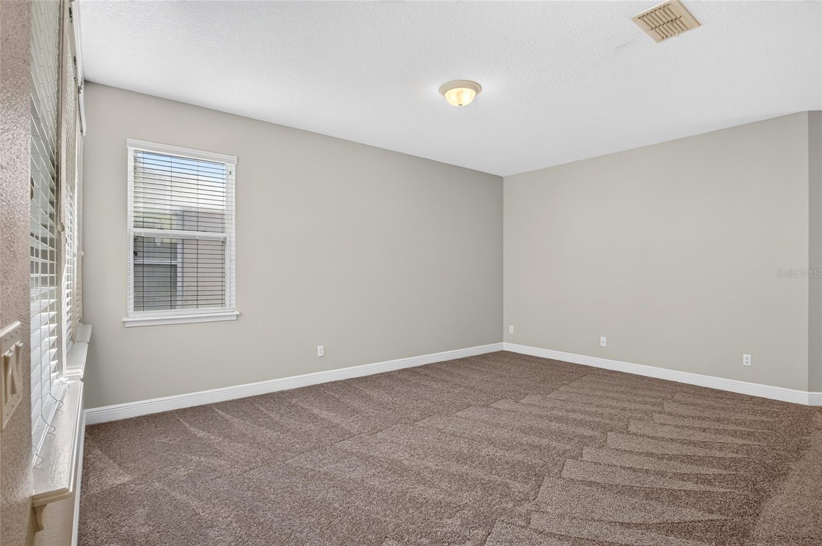 11513 Wakeworth St Property Photo 28
