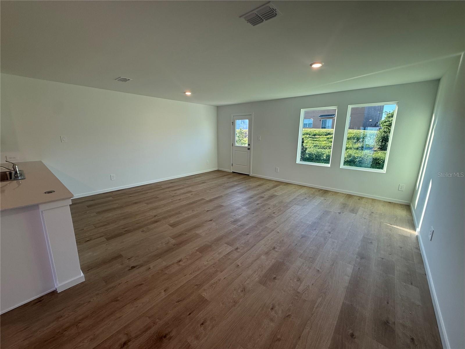 2488 Bevel Ln Property Photo 4
