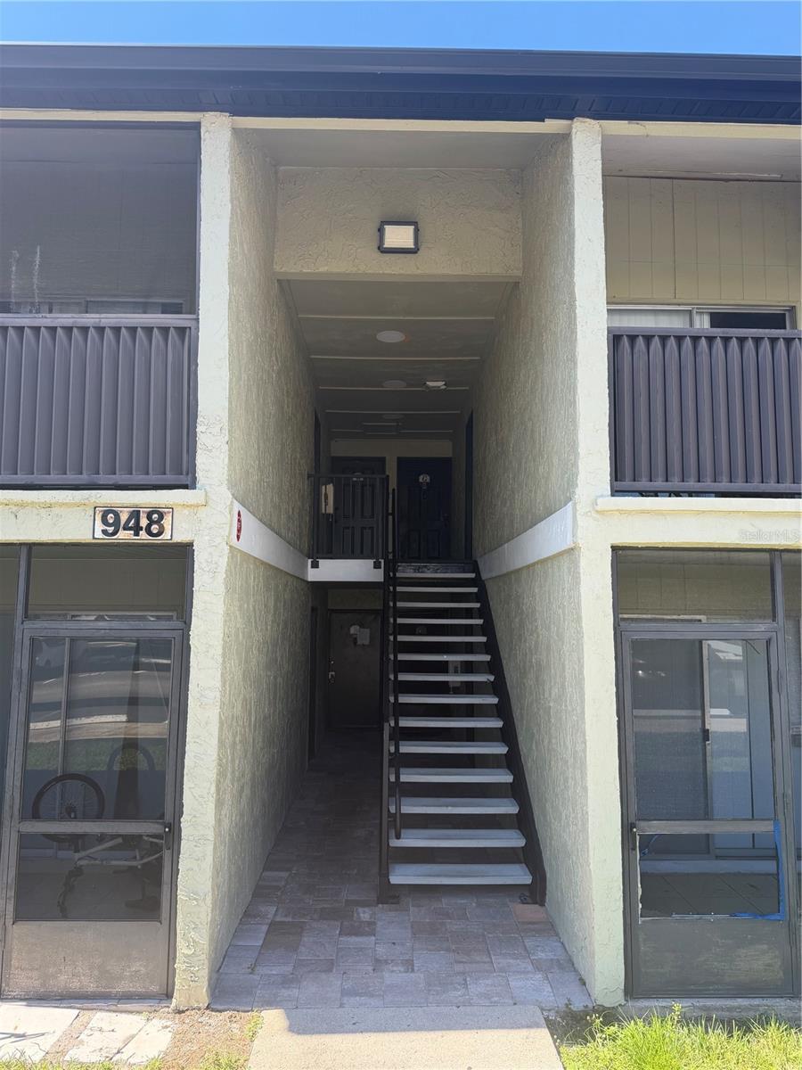948 Lake Destiny #g Property Photo 1