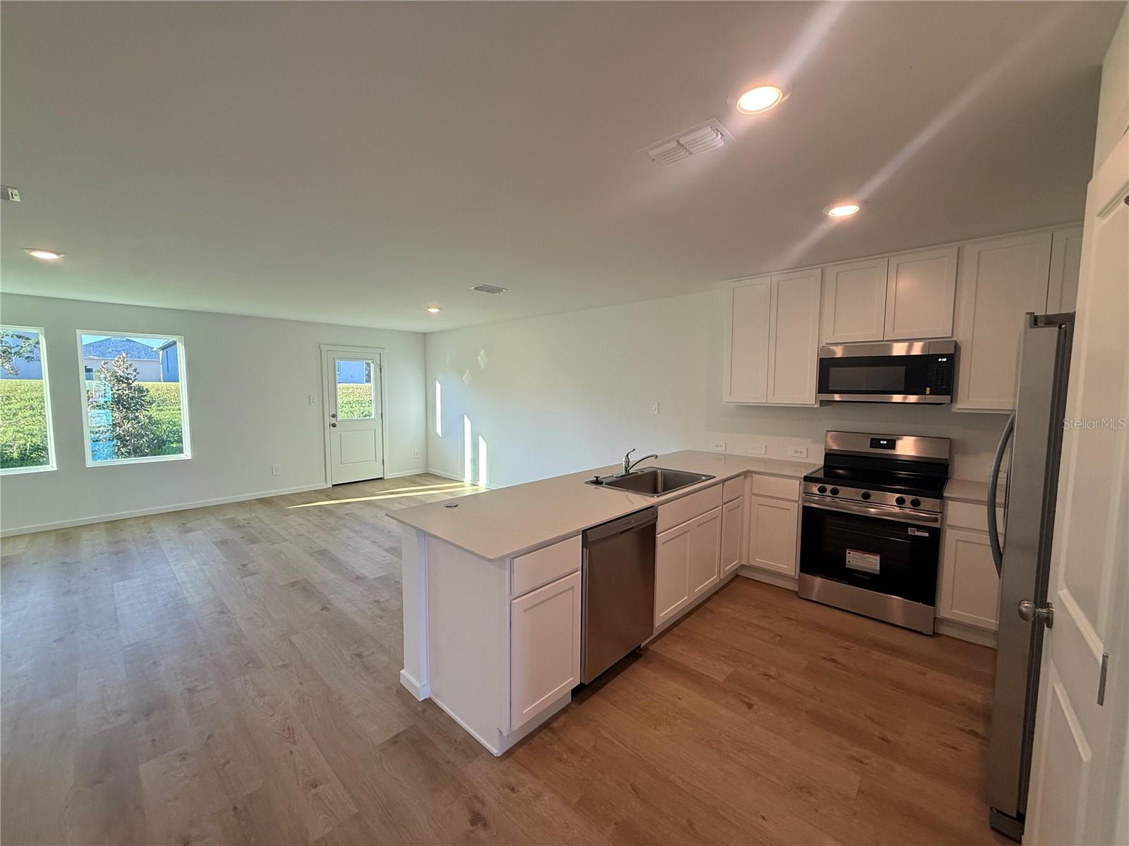 2476 Bevel Ln Property Photo 2