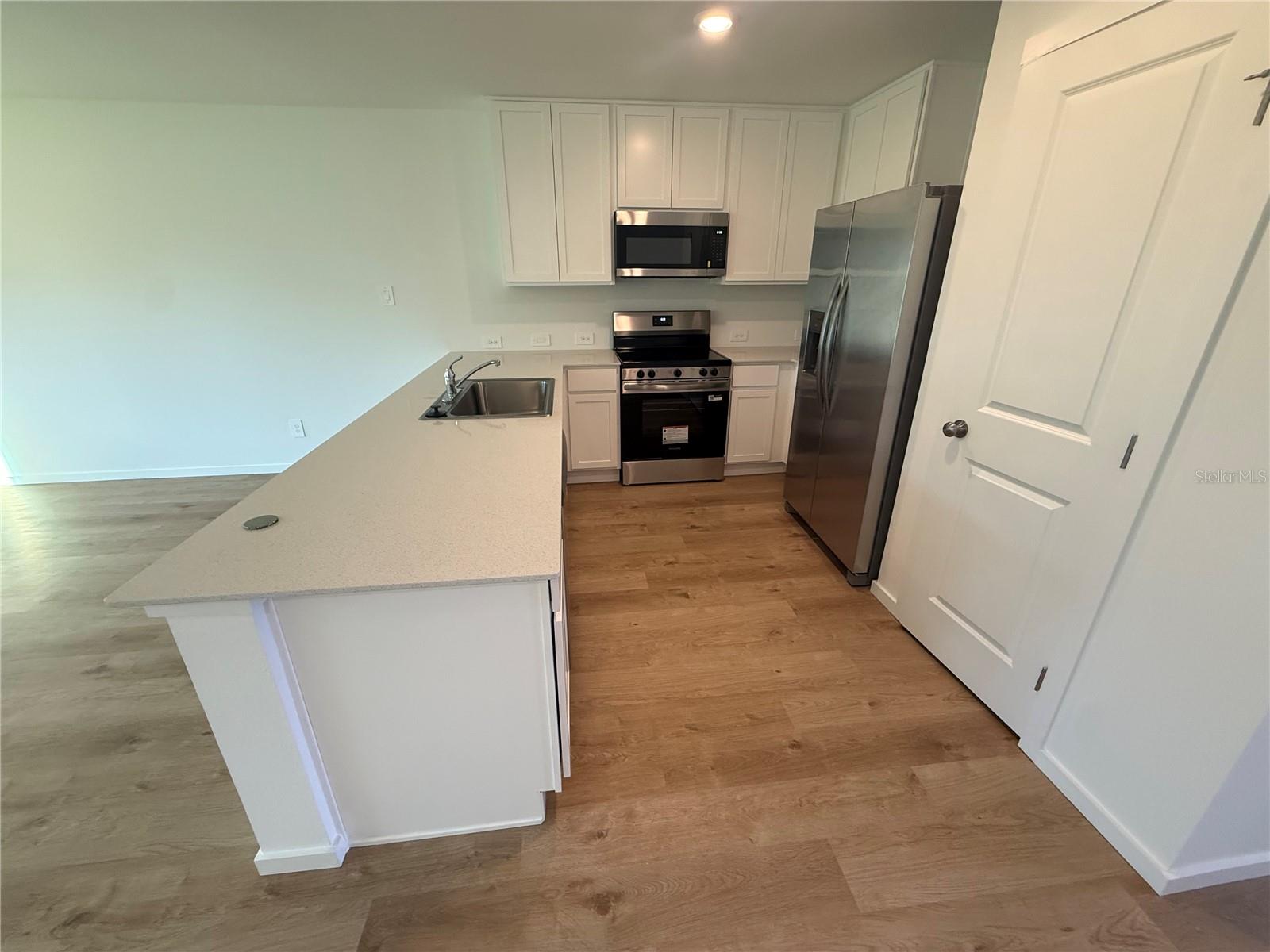 2476 Bevel Ln Property Photo 3