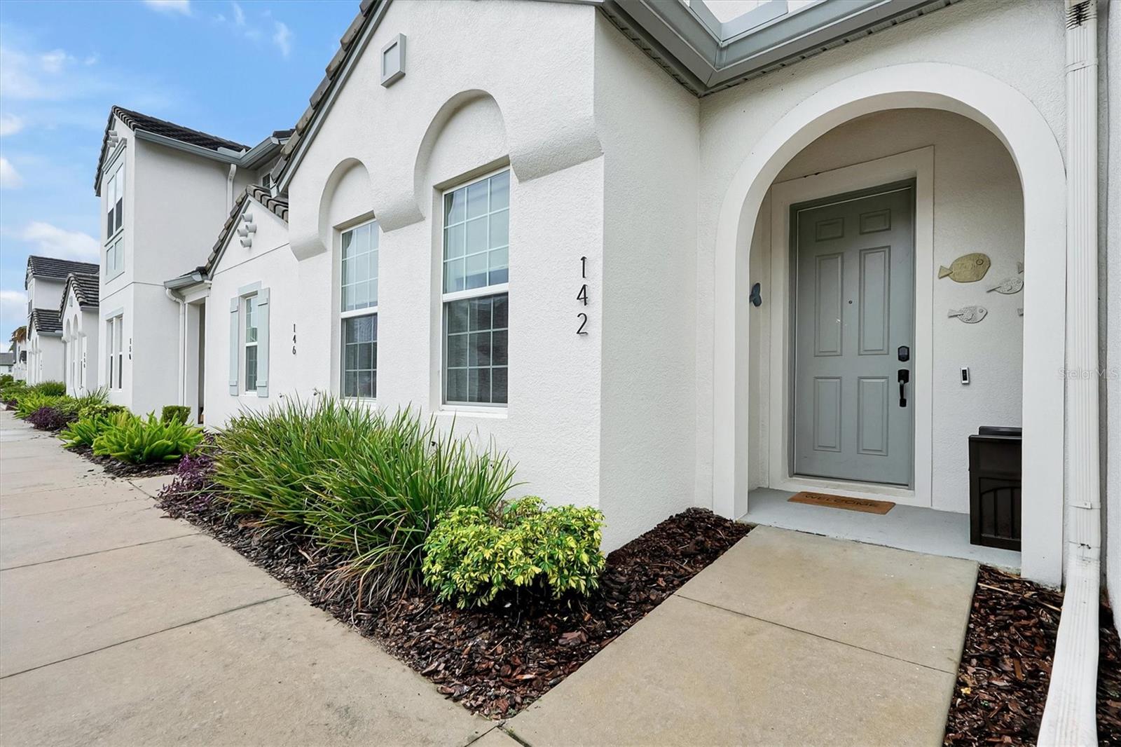 142 CAPTIVA DR Property Photo 1