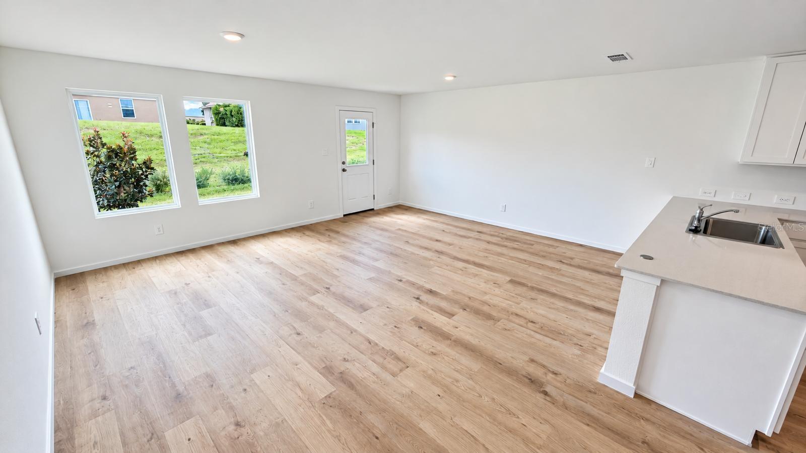 2492 Bevel Ln Property Photo 15