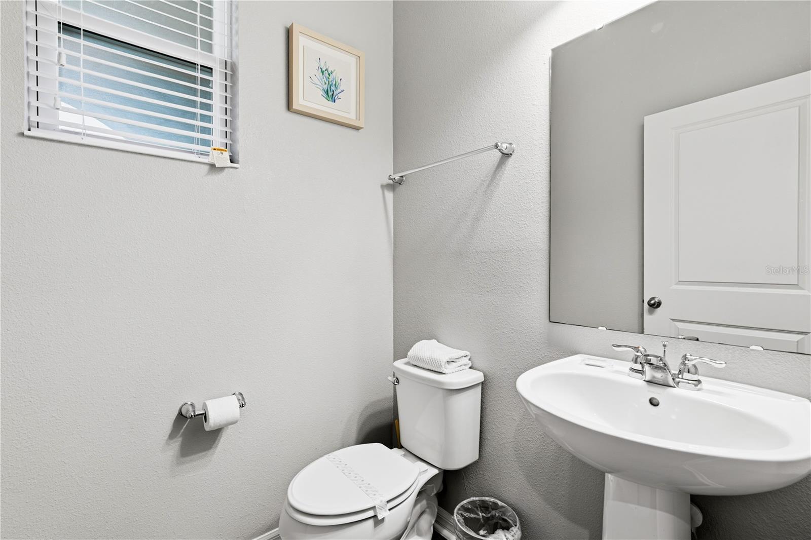 5150 Crown Haven Dr Property Photo 8