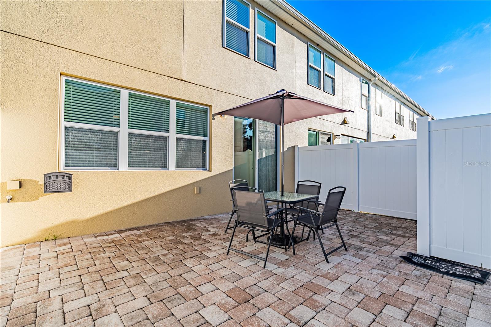 5150 Crown Haven Dr Property Photo 10