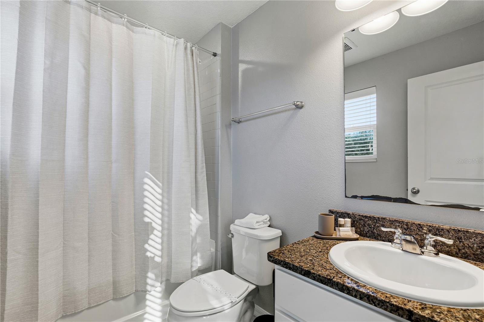 5150 Crown Haven Dr Property Photo 13