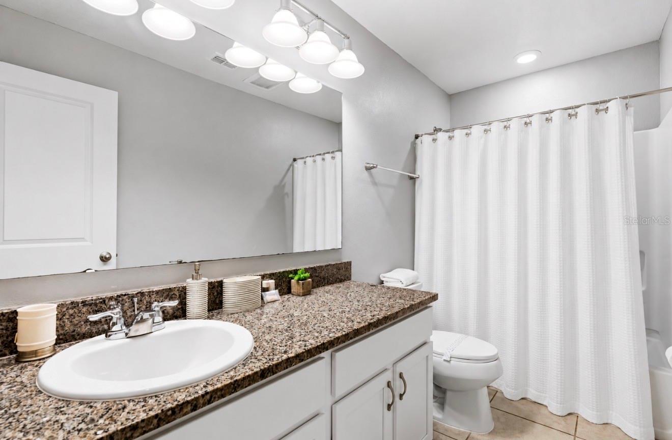 5150 Crown Haven Dr Property Photo 18