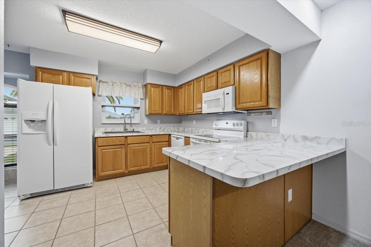 686 Paradise Pt Property Photo 7