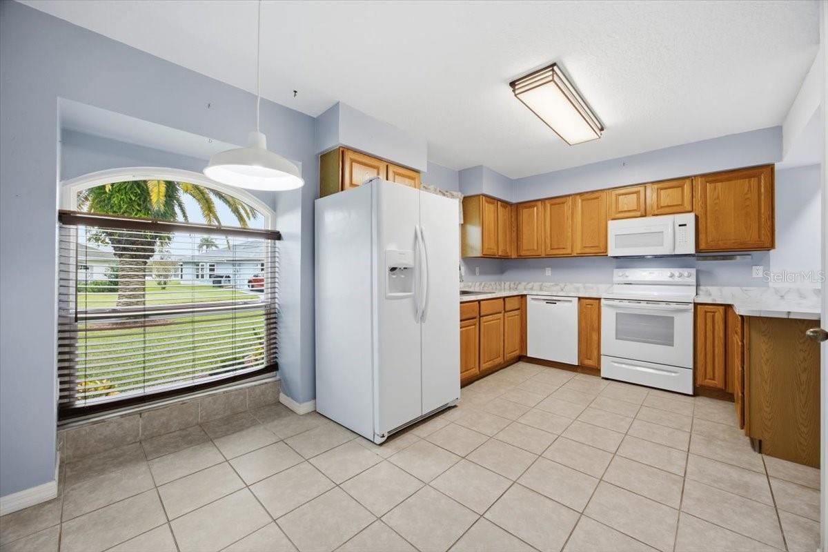 686 Paradise Pt Property Photo 8