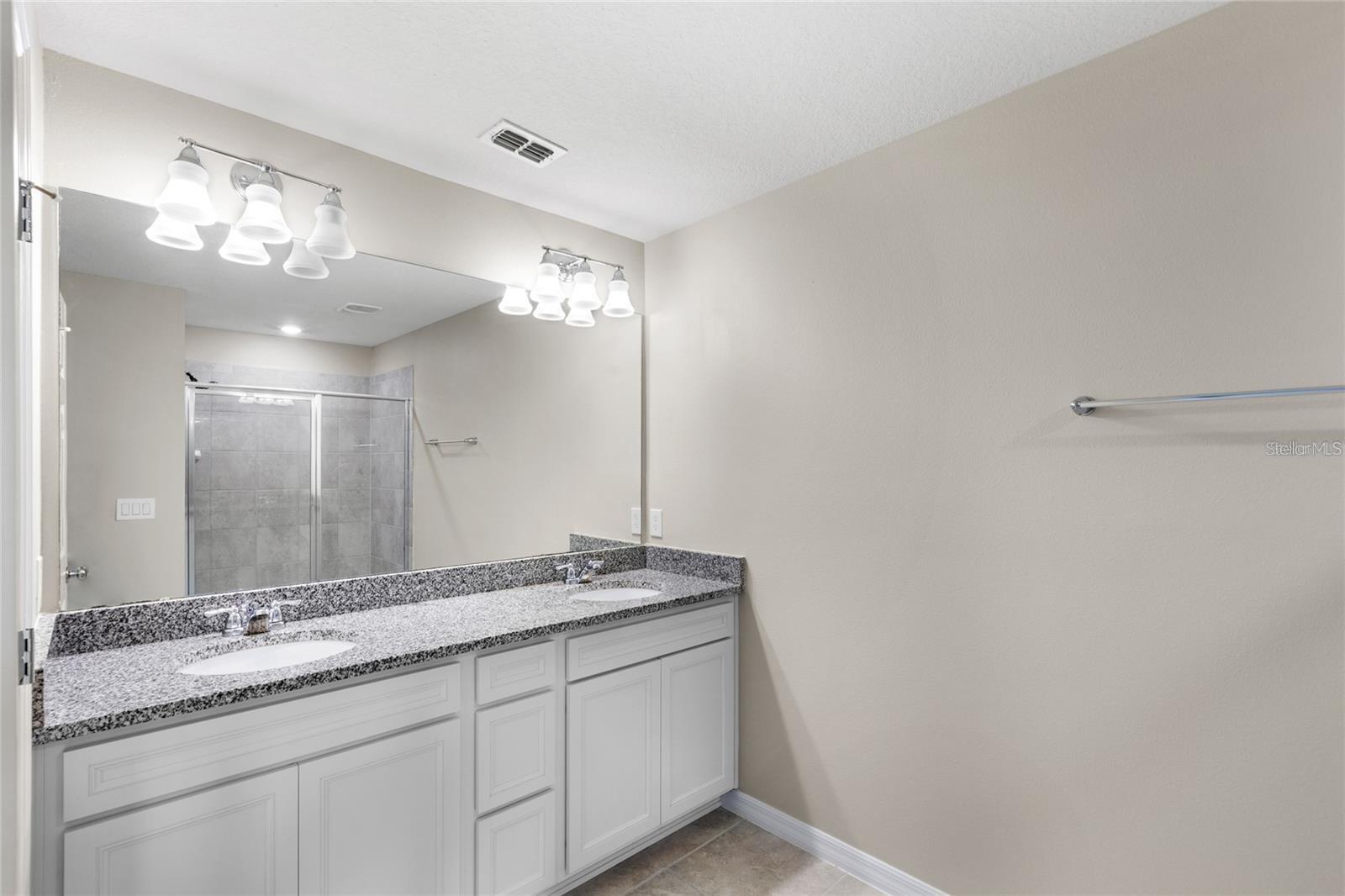 3653 Plainview Dr Property Photo 22
