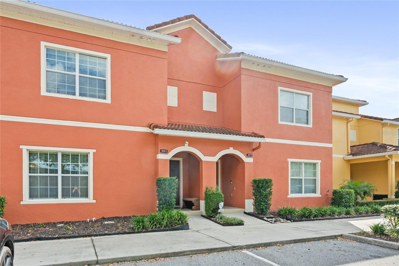 3081 Beach Palm Ave Property Photo 4