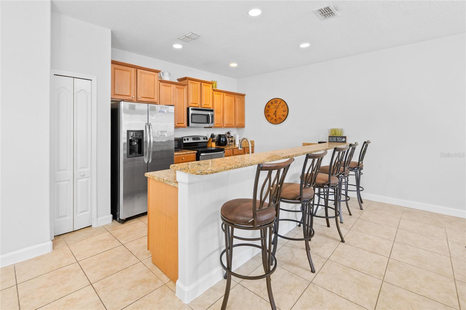 3081 Beach Palm Ave Property Photo 11