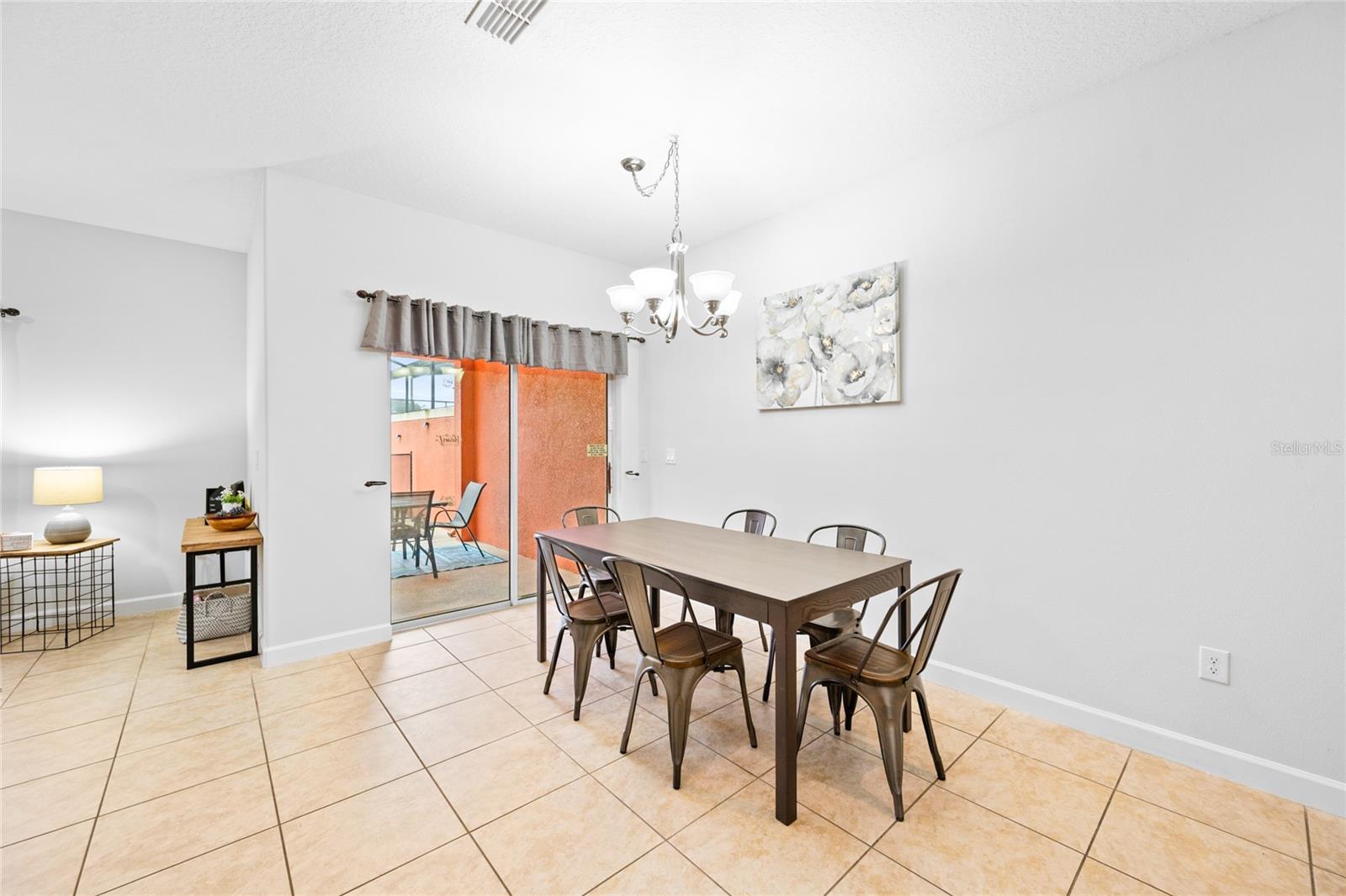 3081 Beach Palm Ave Property Photo 13