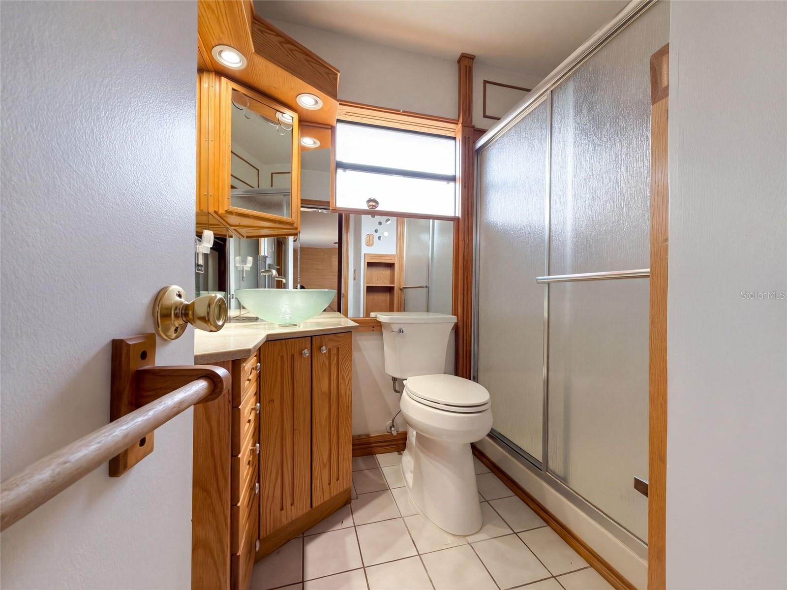 813 Halstead St Property Photo 11