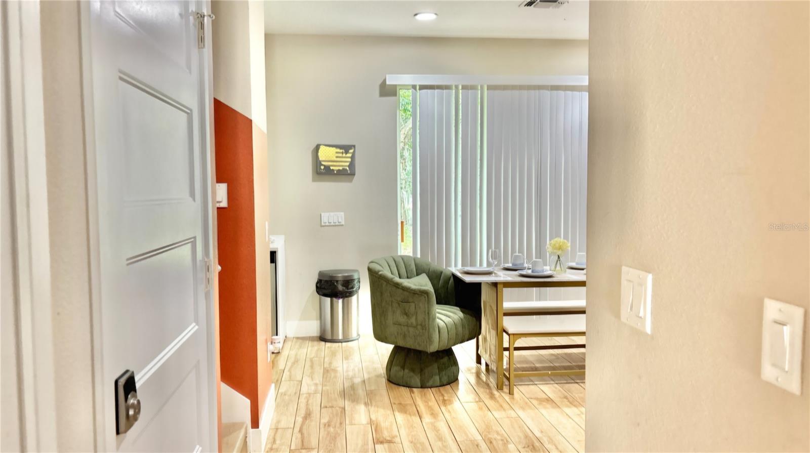 4404 Summer Flowers Pl Property Photo 5