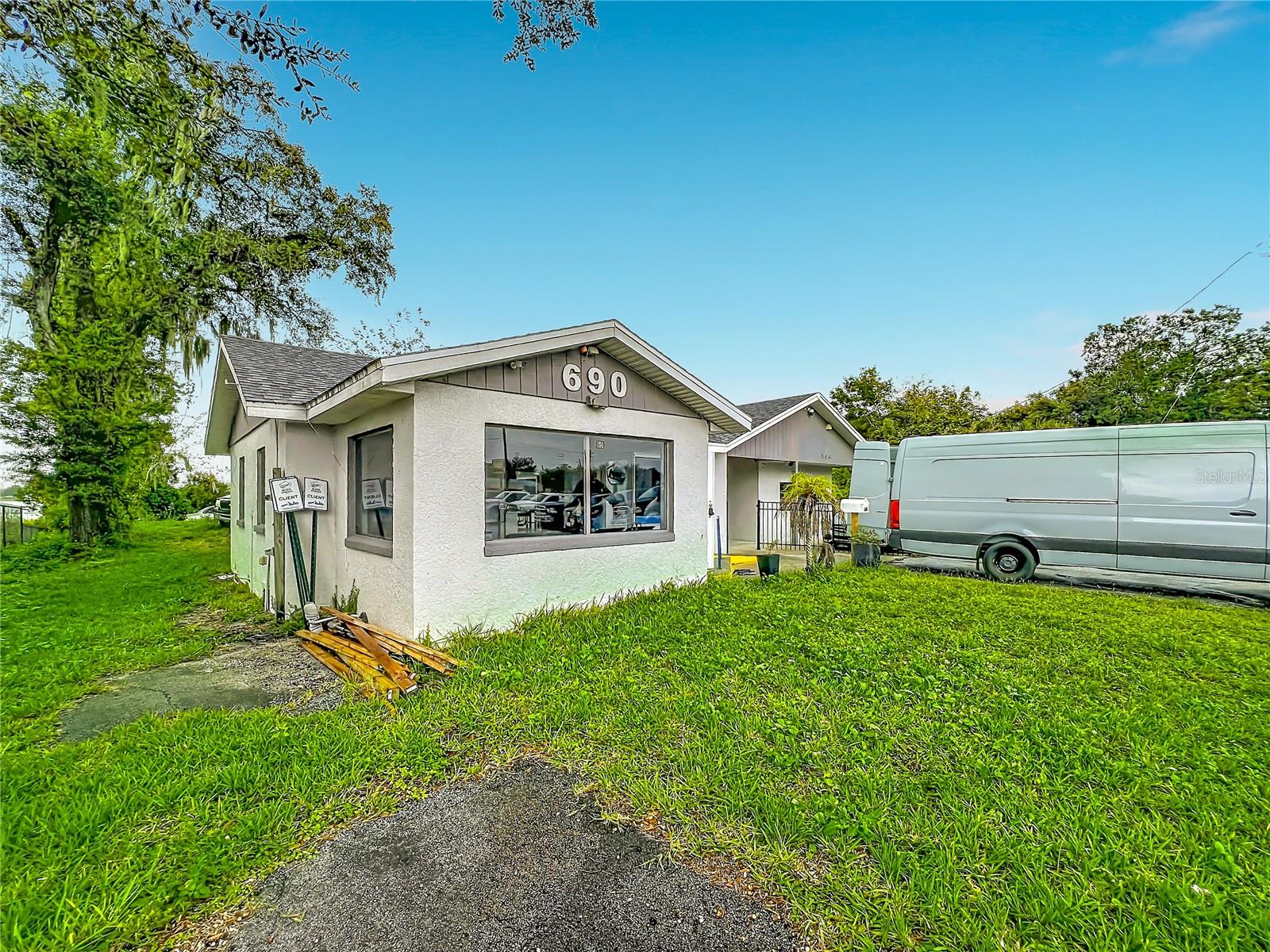 690 N Semoran Blvd Property Photo 61