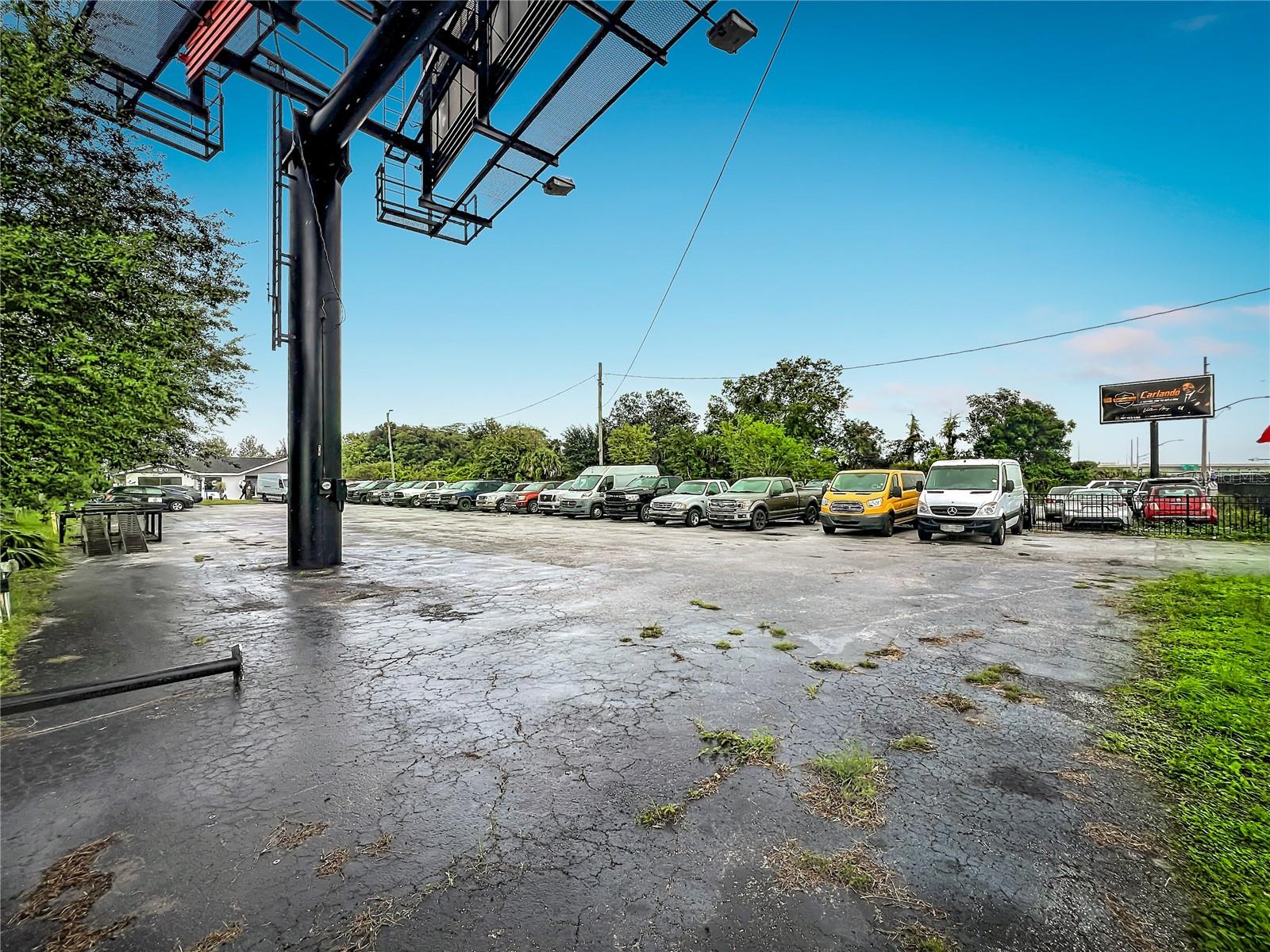 690 N Semoran Blvd Property Photo 74