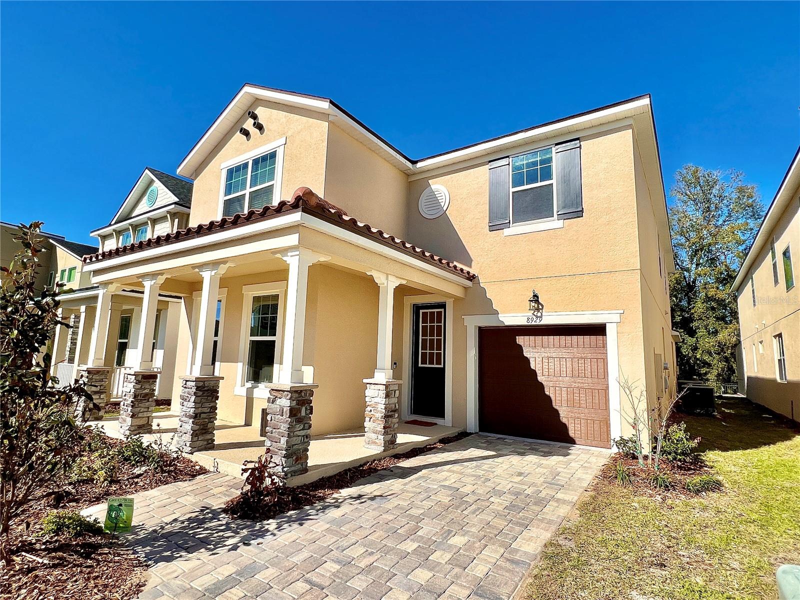 O6451235 Property Photo 1