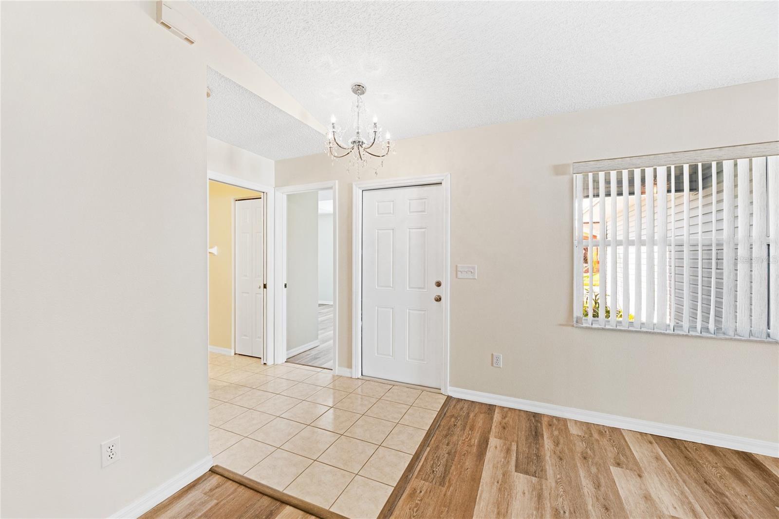 32656 Oak Park Dr Property Photo 9