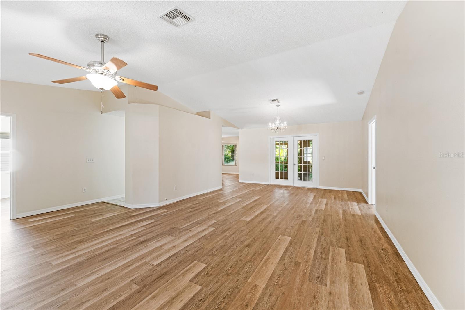 32656 Oak Park Dr Property Photo 10