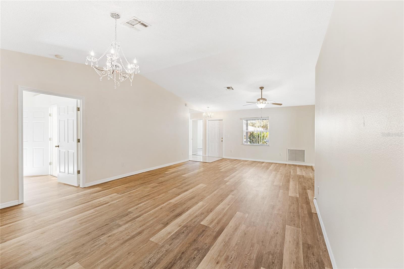 32656 Oak Park Dr Property Photo 12
