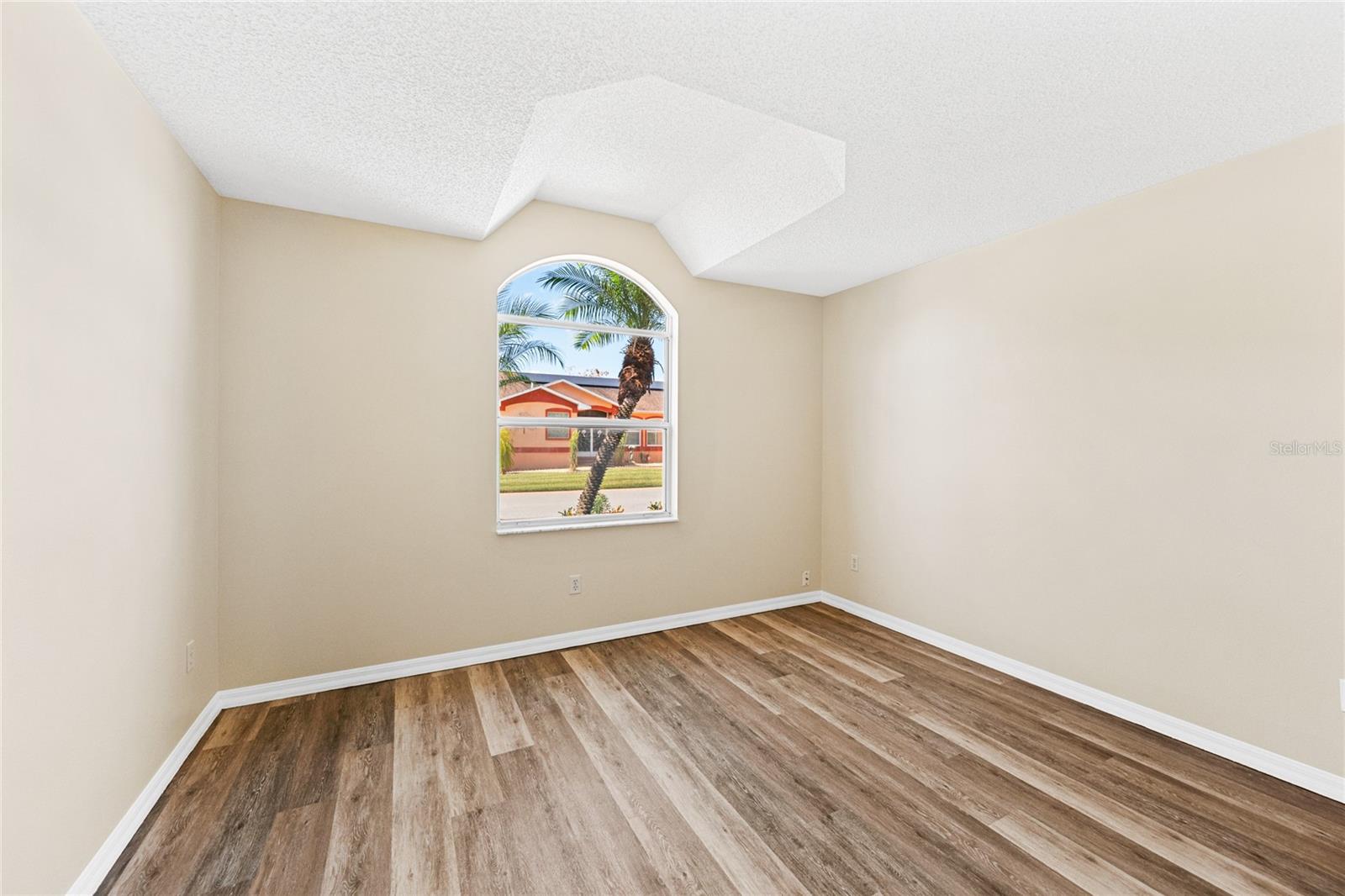 32656 Oak Park Dr Property Photo 22