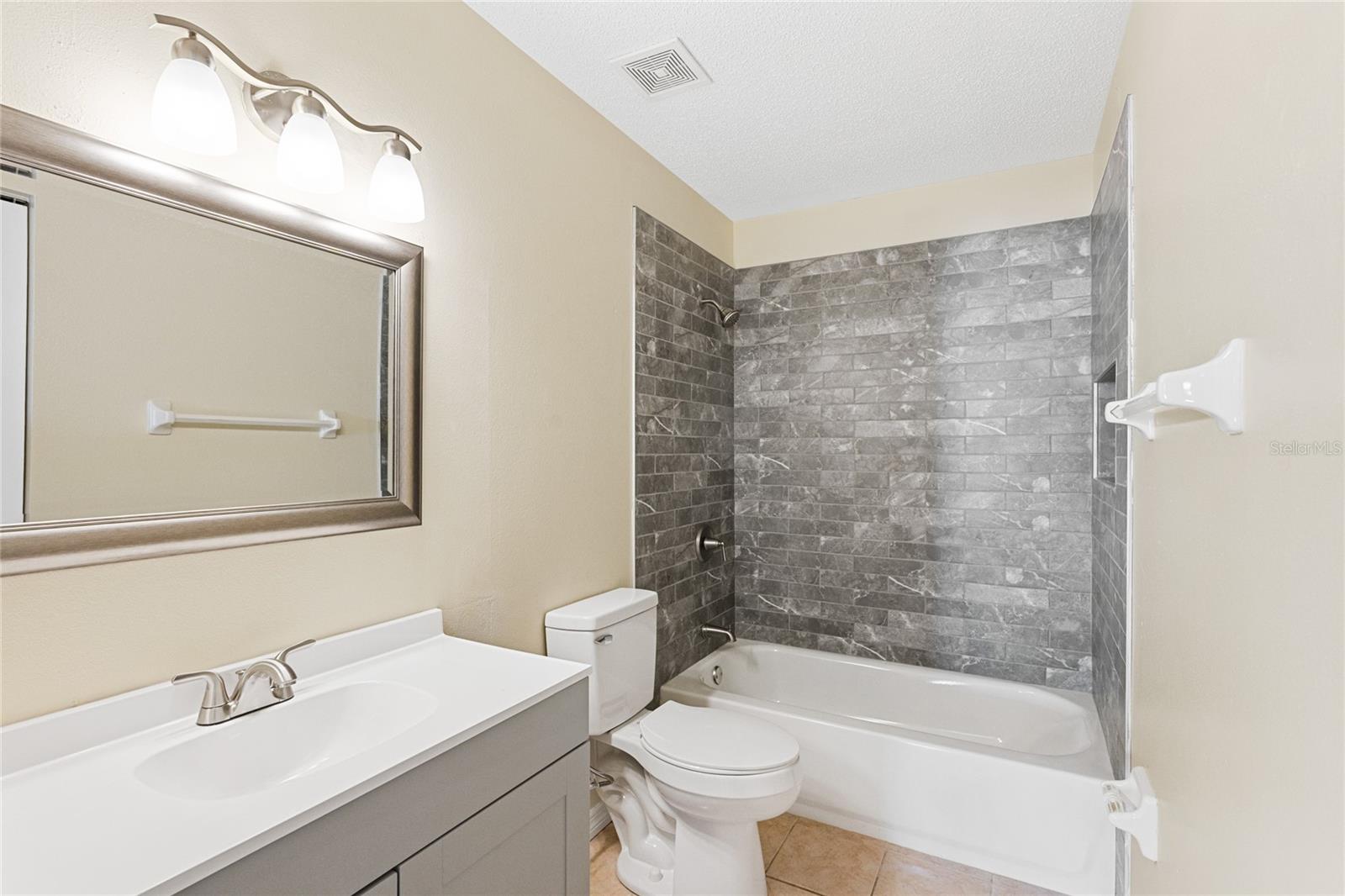 32656 Oak Park Dr Property Photo 23