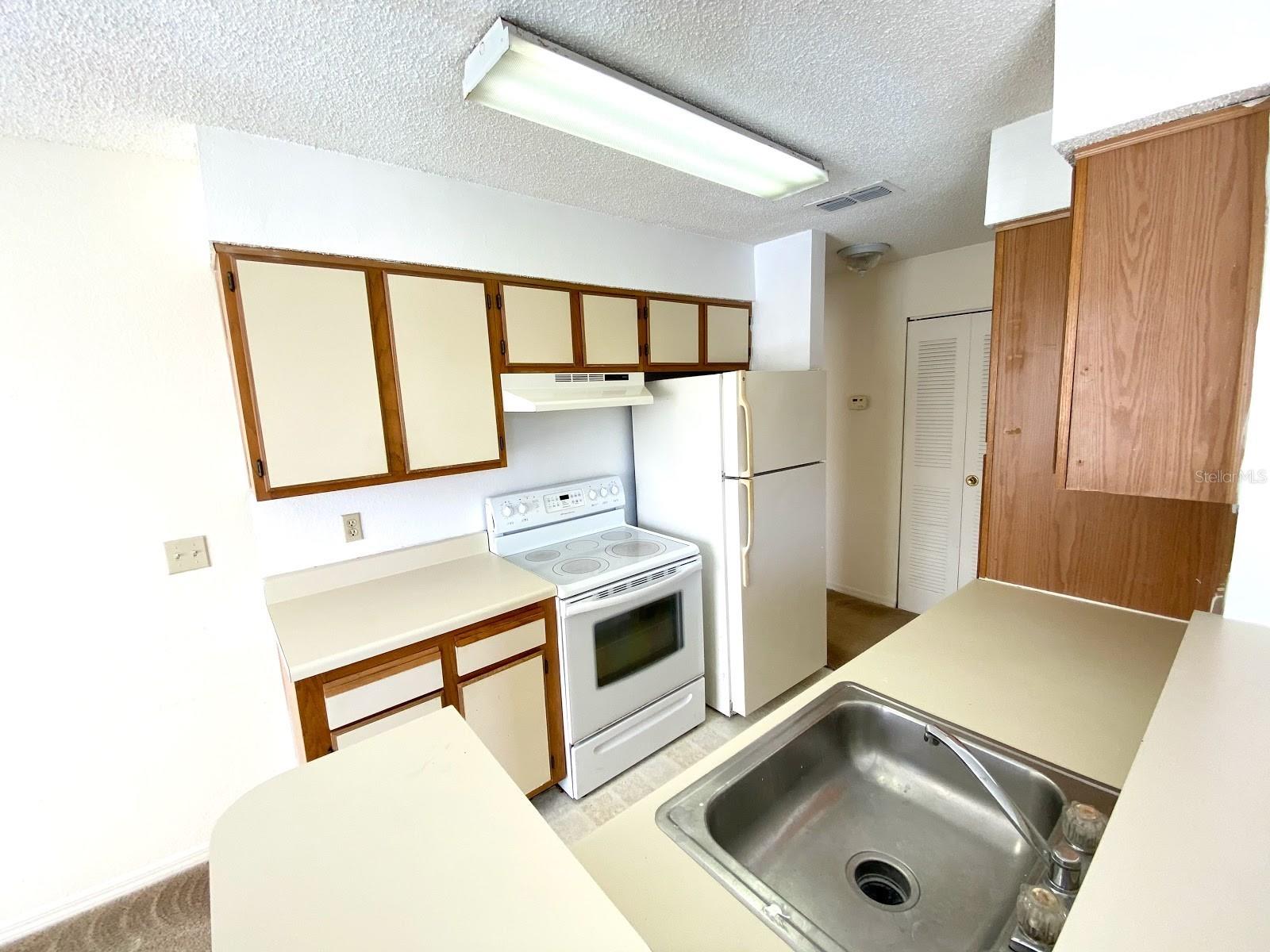 1083 S Hiawassee Rd #623 Property Photo 17