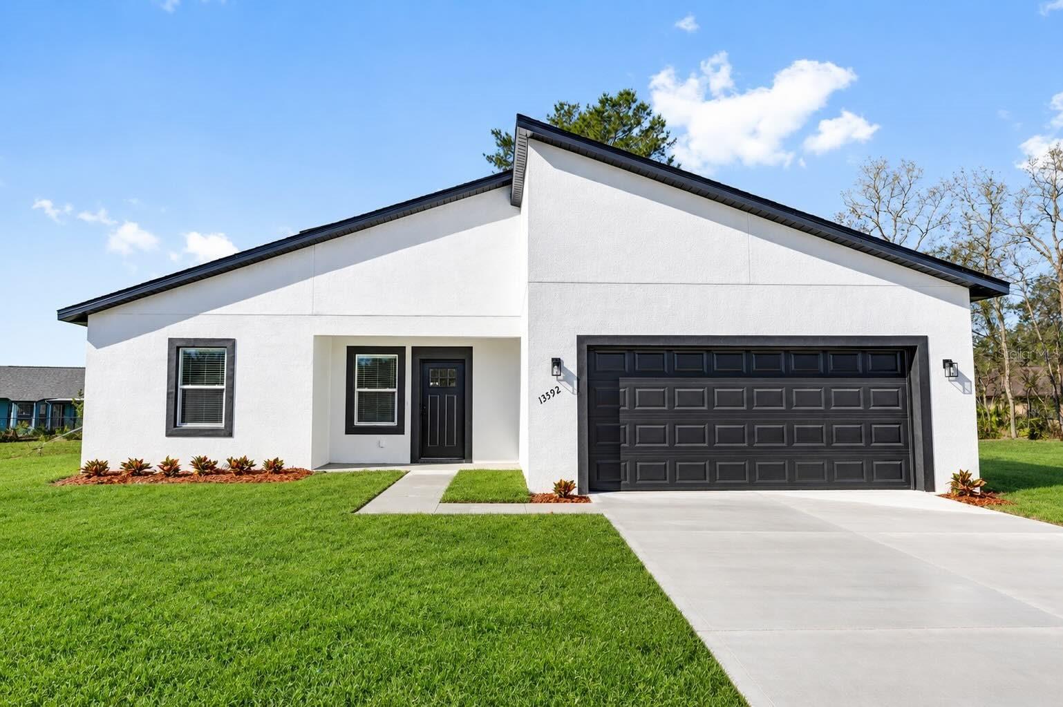 13592 SW 40 CIR Property Photo 1