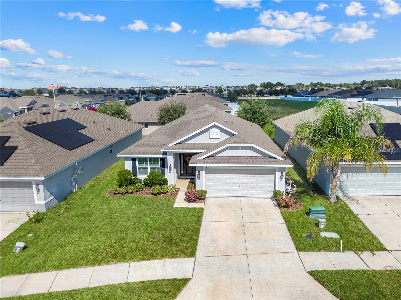 491 Meadow Pointe Dr Property Photo 4