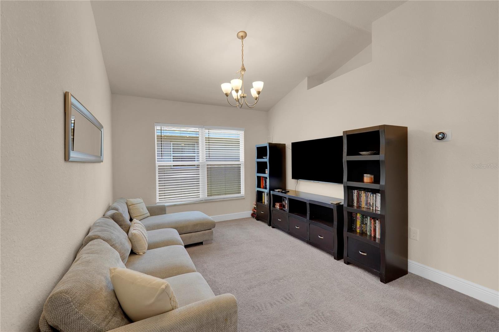 491 Meadow Pointe Dr Property Photo 12