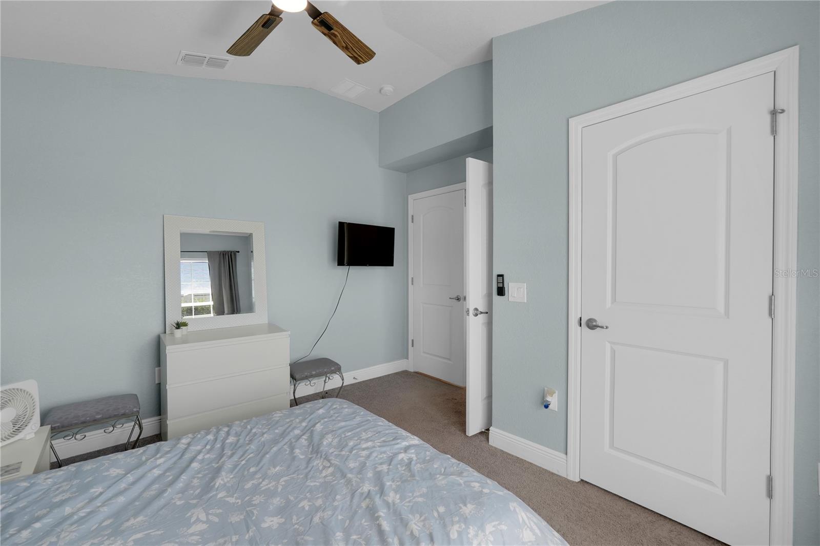 491 Meadow Pointe Dr Property Photo 22
