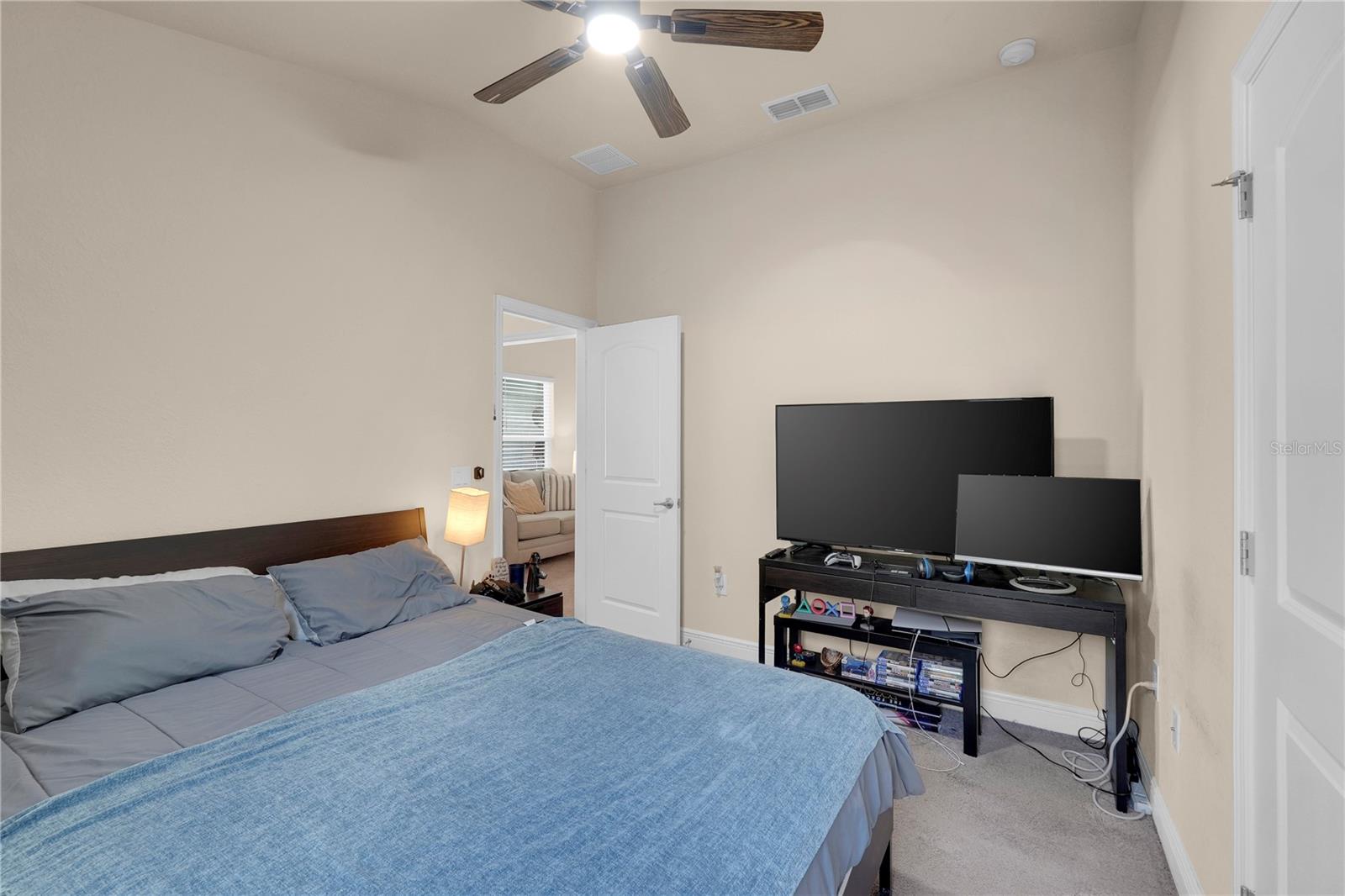 491 Meadow Pointe Dr Property Photo 25