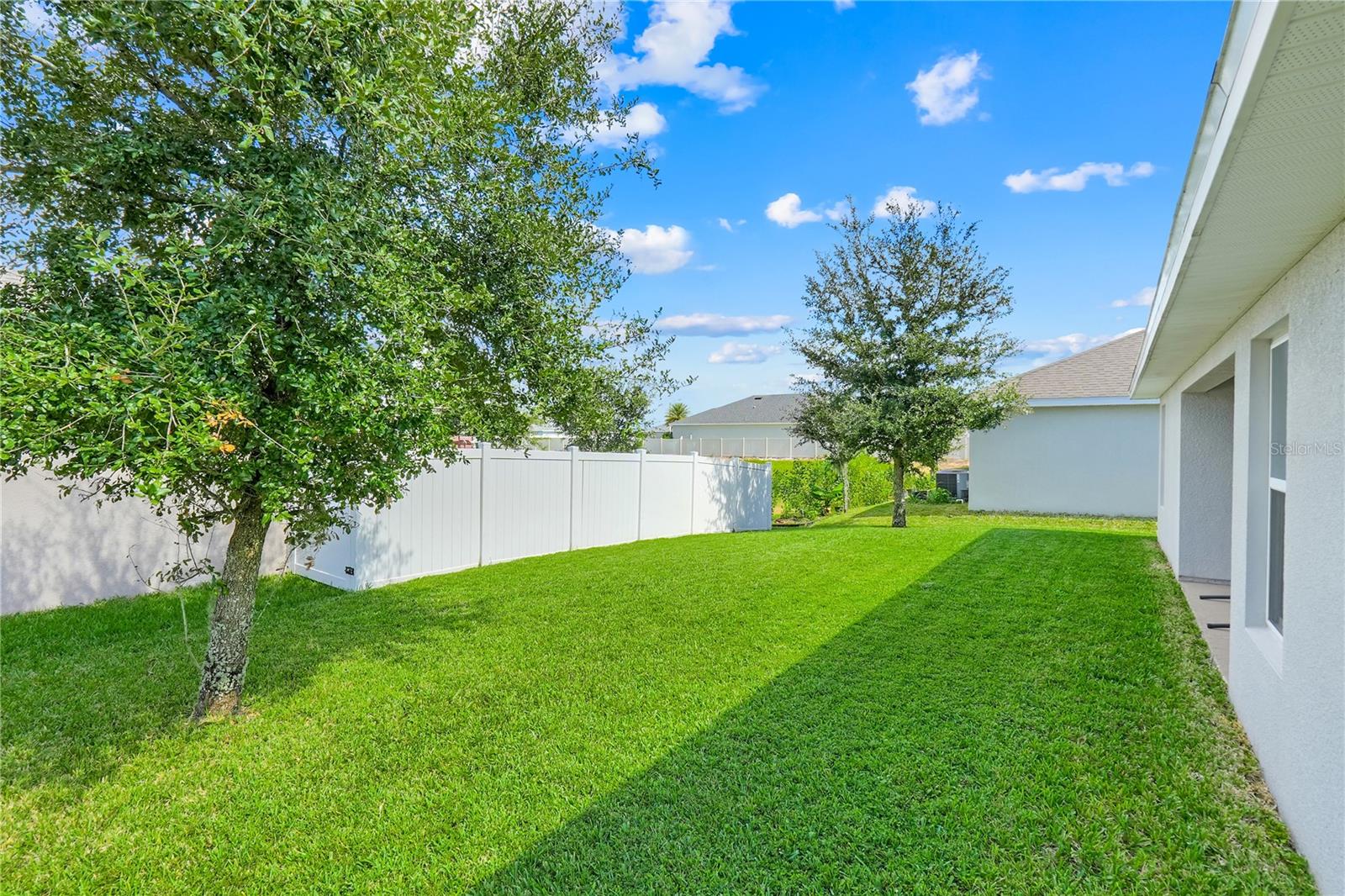 491 Meadow Pointe Dr Property Photo 32