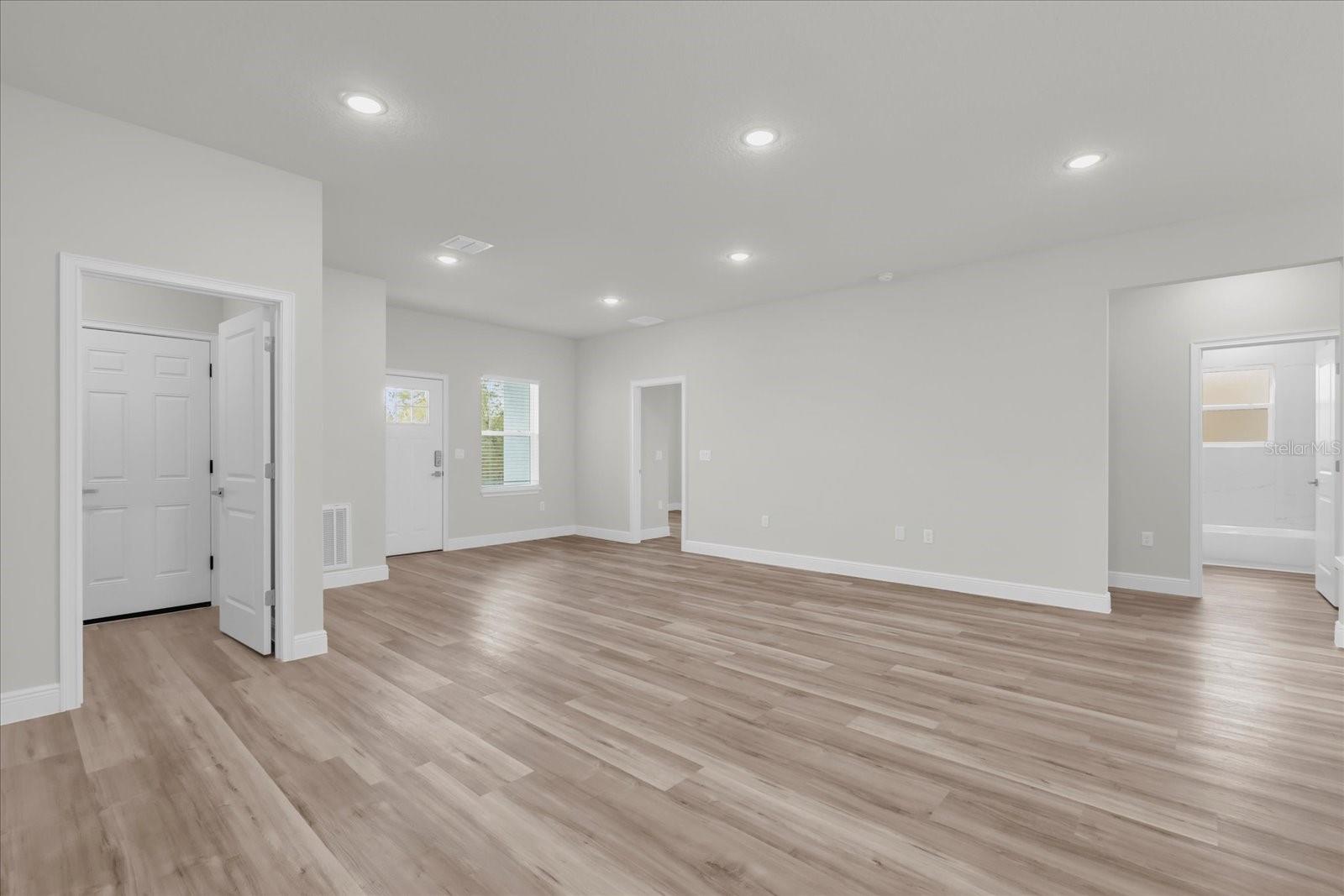 13673 Sw 43 Cir Property Photo 4