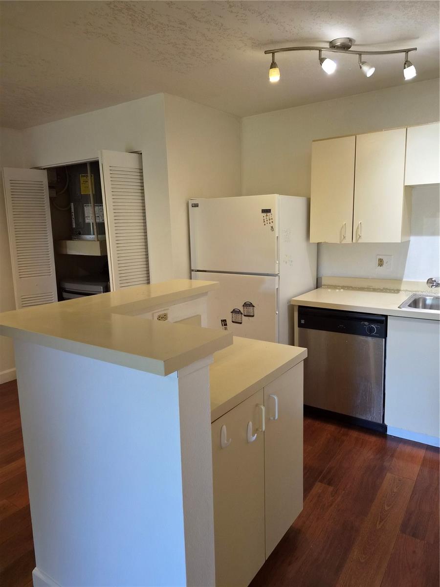 465 Forestway Cir #207 Property Photo 5