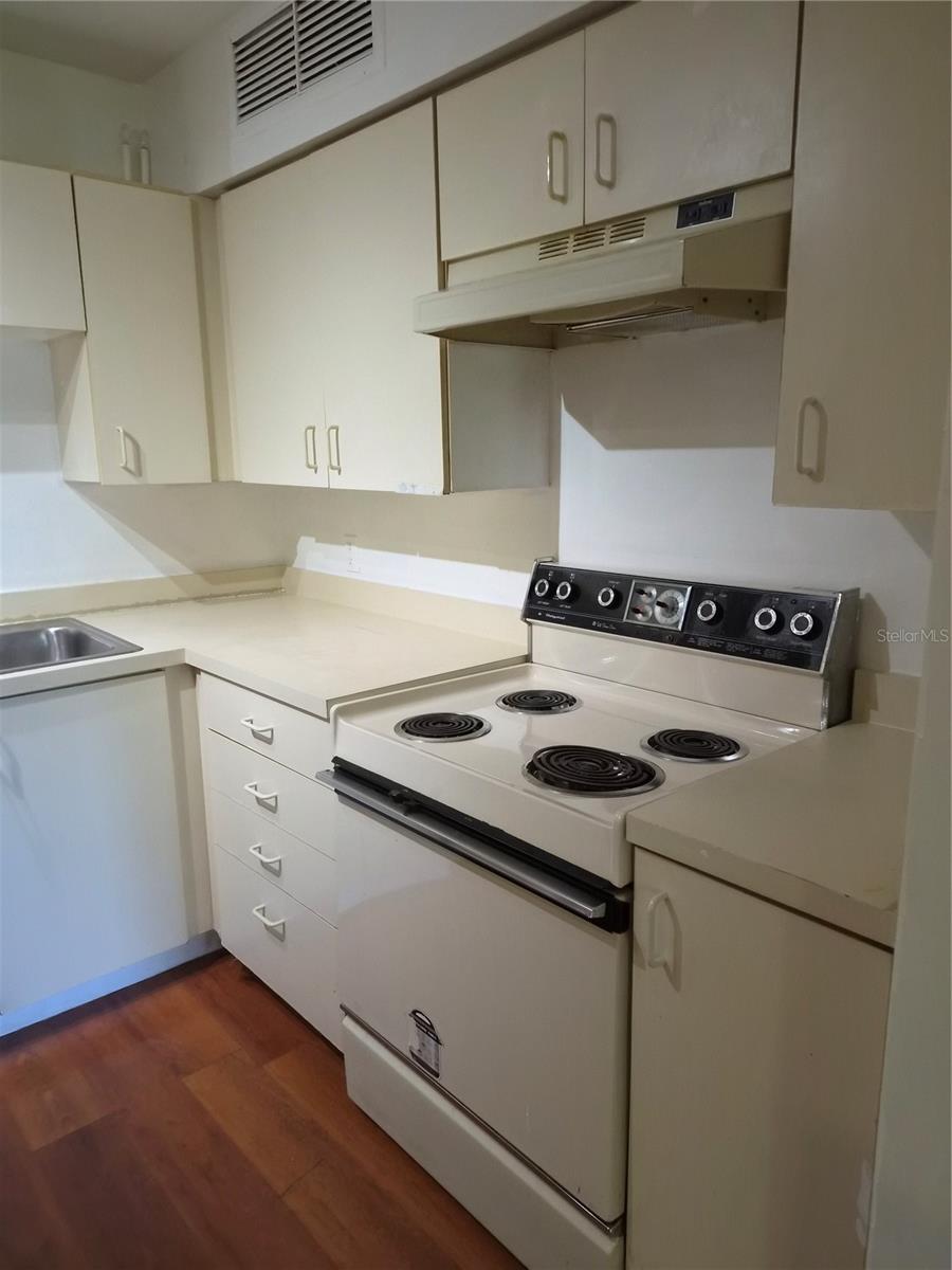 465 Forestway Cir #207 Property Photo 7