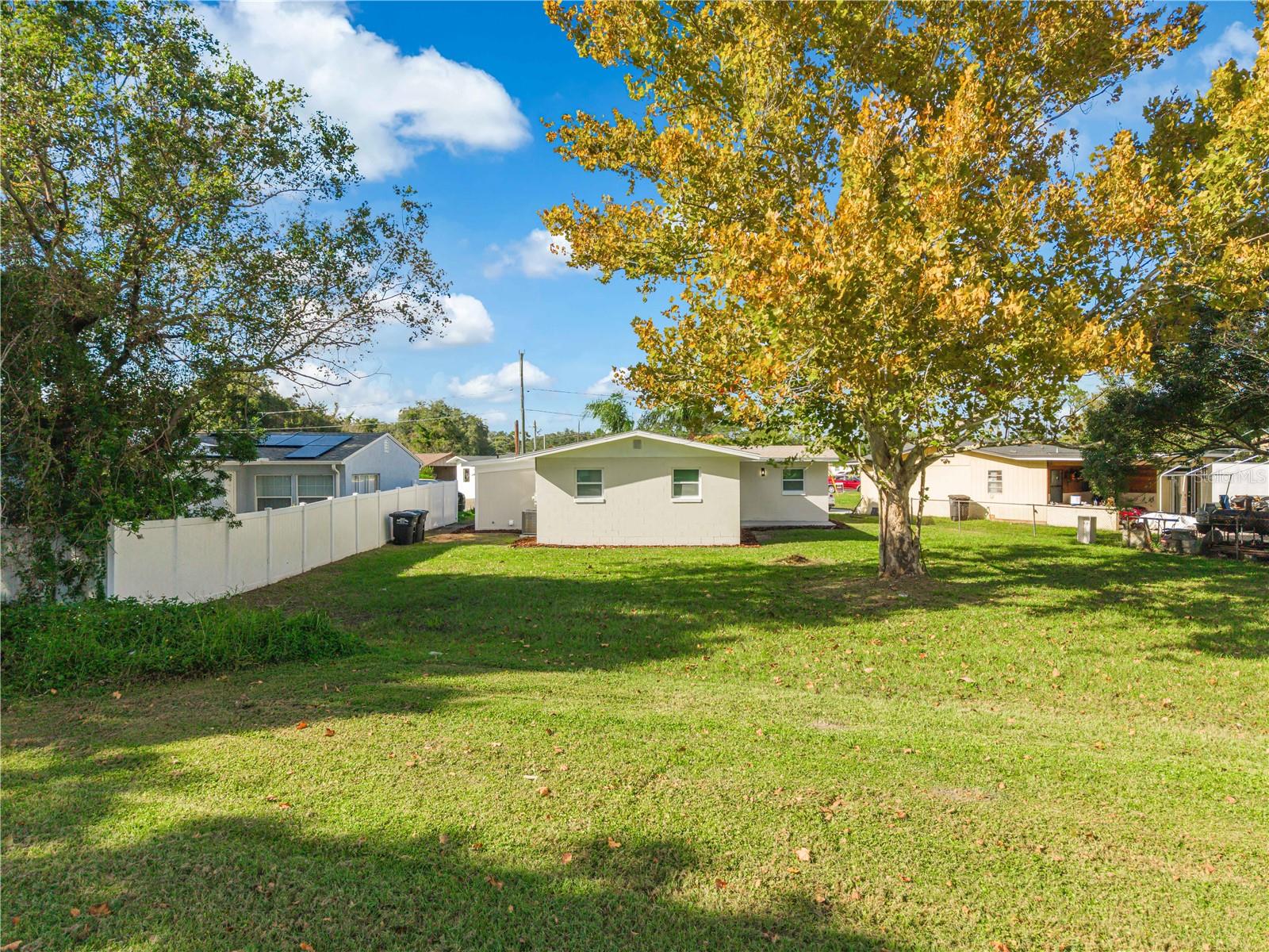 327 Amador Cir Property Photo 45