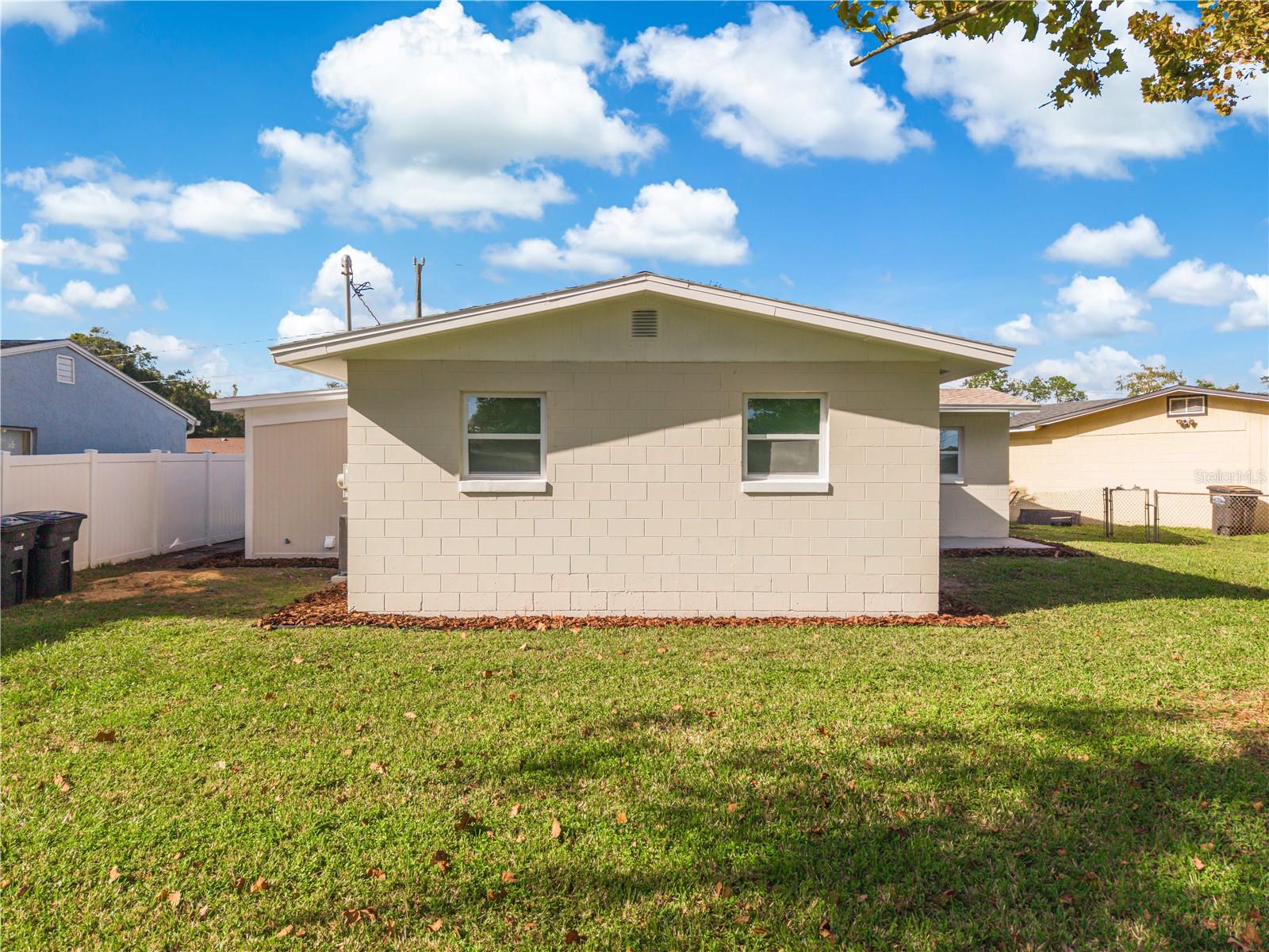 327 Amador Cir Property Photo 46