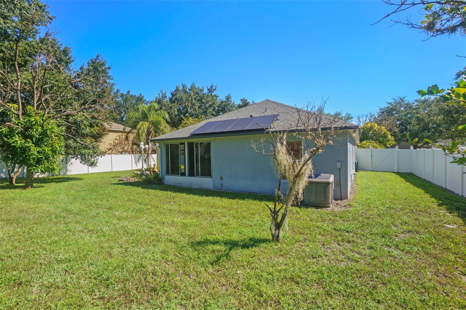 526 Westcliffe Dr Property Photo 26
